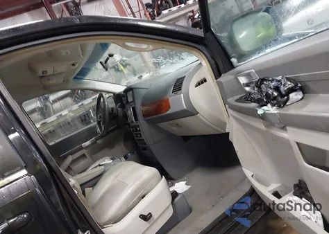 2008 Chrysler Town & Country Touring from USA, damaged, VIN 2A8HR54P58R841545